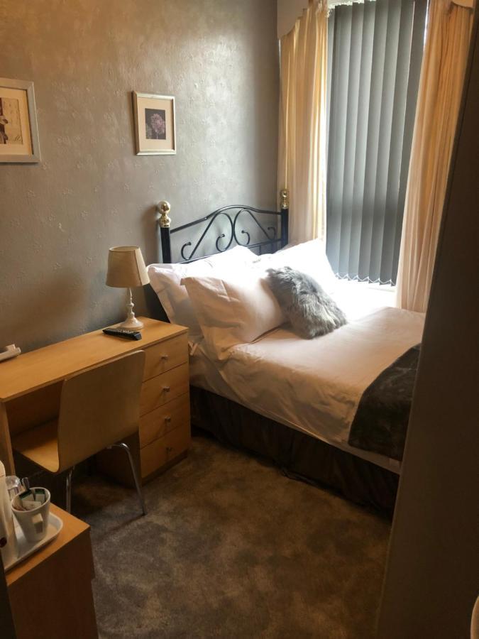 Single Room with Private Bathroom,1233111191:JPEG