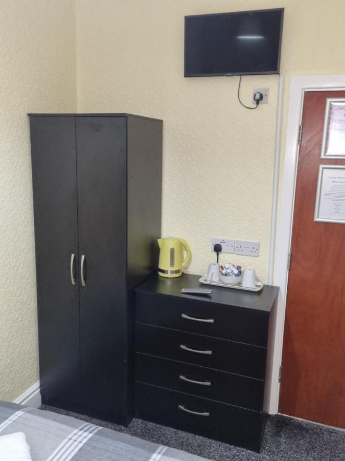 Double Room Private Bathroom