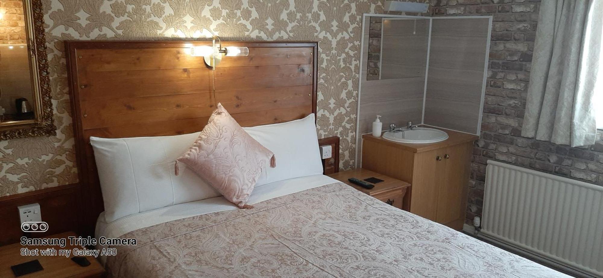 Double Room,1010123917:JPEG