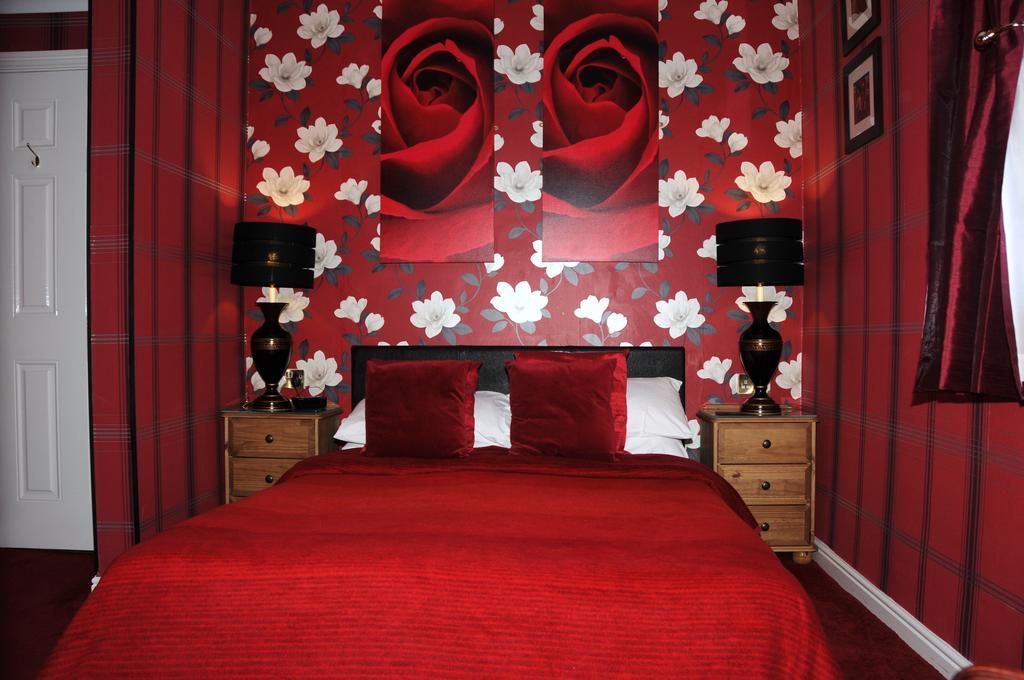 Deluxe Suite - 4