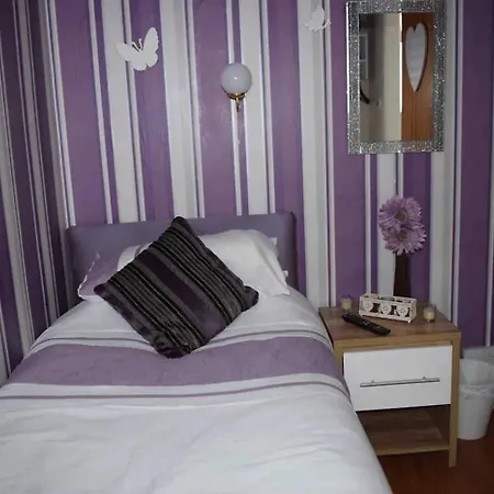 Oyo Wynnstay Hotel-2